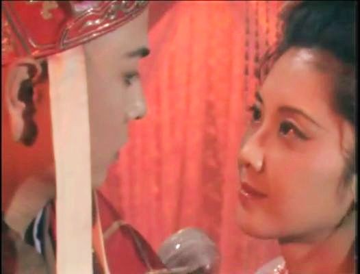 Đôi mắt tình tứ của Tây lương Nữ quốc vương dành cho Đường Tăng (phiên bản 1986)
